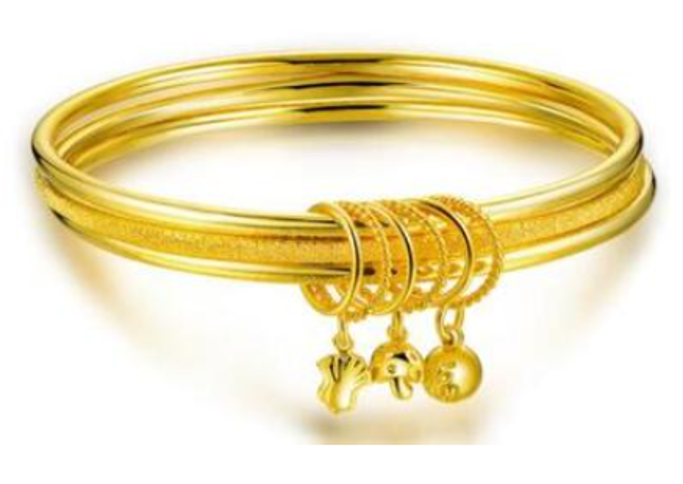 3、女性戴黄金手镯千万不要戴在左手:女人戴黄金手串，应该戴左手还是右手呢？