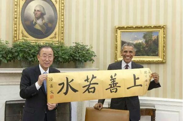 哈萨克斯坦总统一口流利中文 中国在世界的影响力也是越来越大