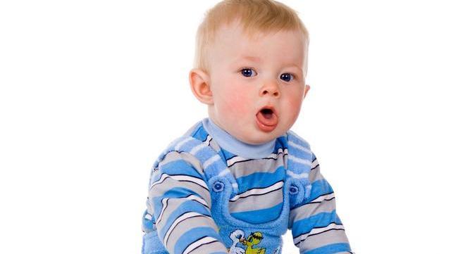 个月婴儿有轻微咳嗽声正常不