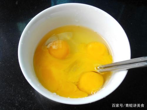如何蒸水蛋又滑又嫩水比例 吃起来也是非常美味的