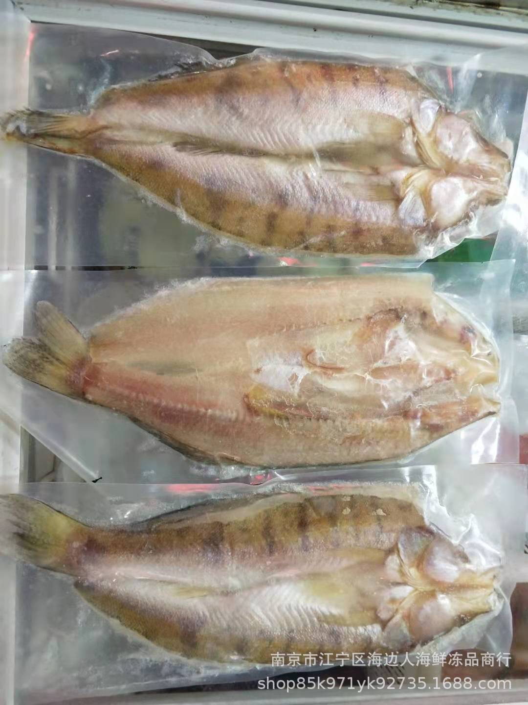 3、一条雪龙鱼多少钱:孔雀鱼一般多少钱一条？