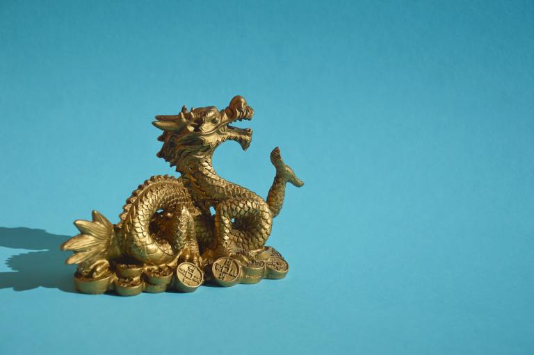 2012年属龙人今年运势（2012年属龙运势展望） 第2张